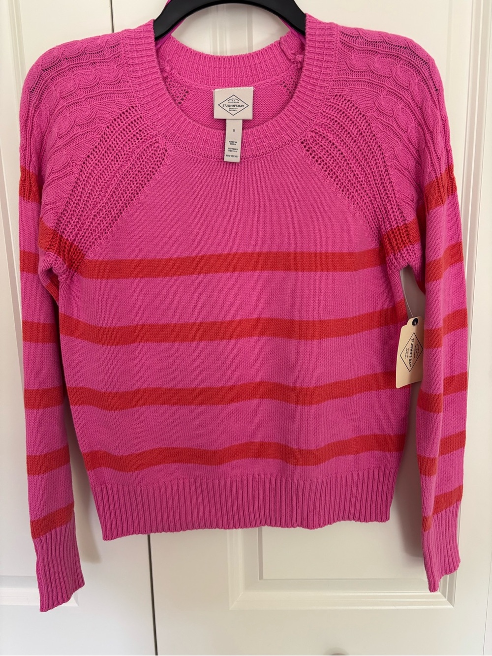 Women’s St. John’s Bay pink red striped crewneck Sweater size small NWT. - Picture 1 of 5